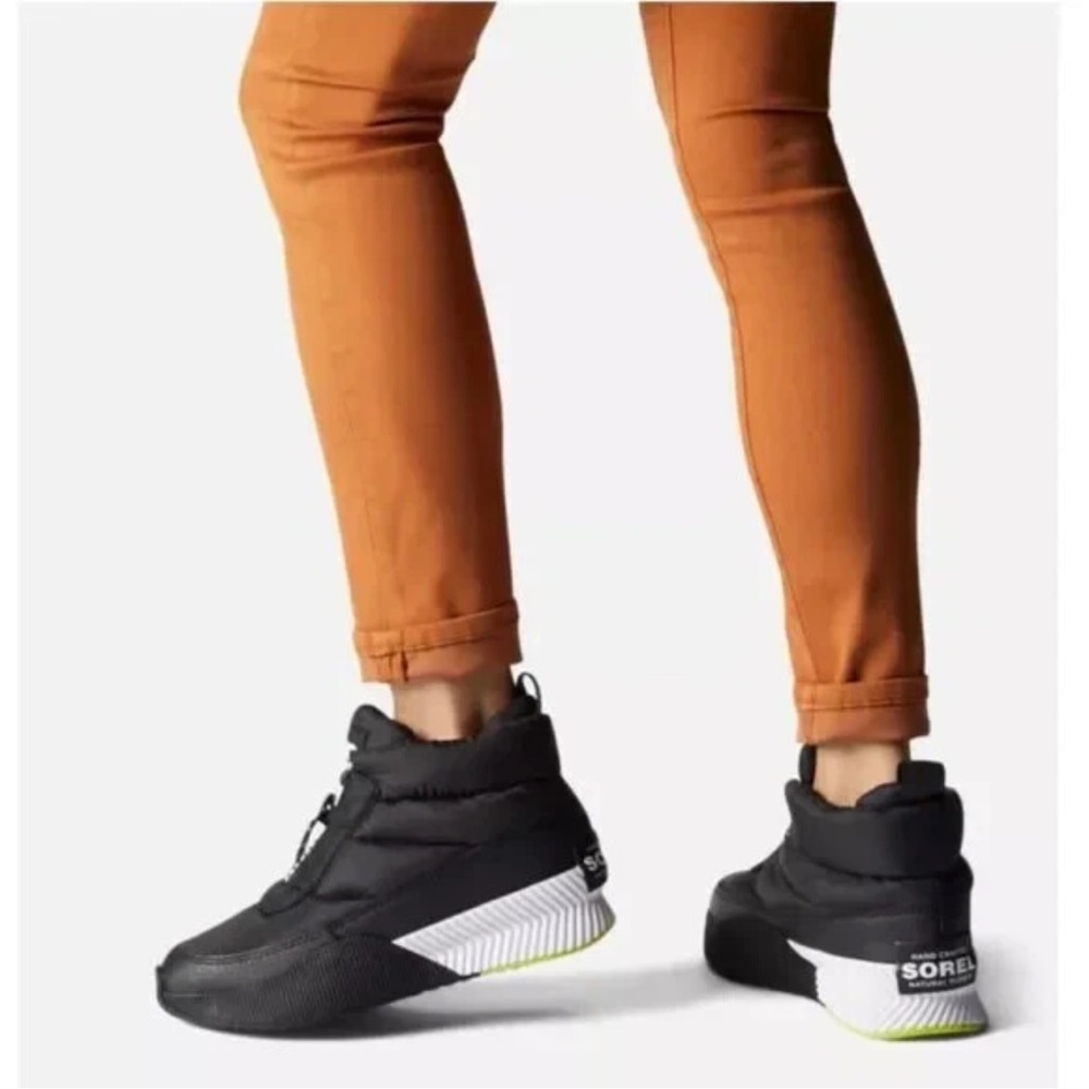 Sorel Out N About™ III Puffy Zip Black/White 6.5